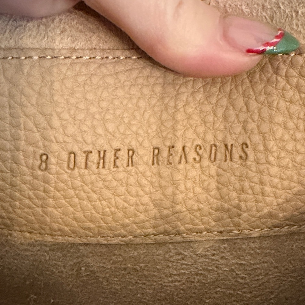 8 Other Reasons Beige Shoulder Bag - Picture 2 of 5